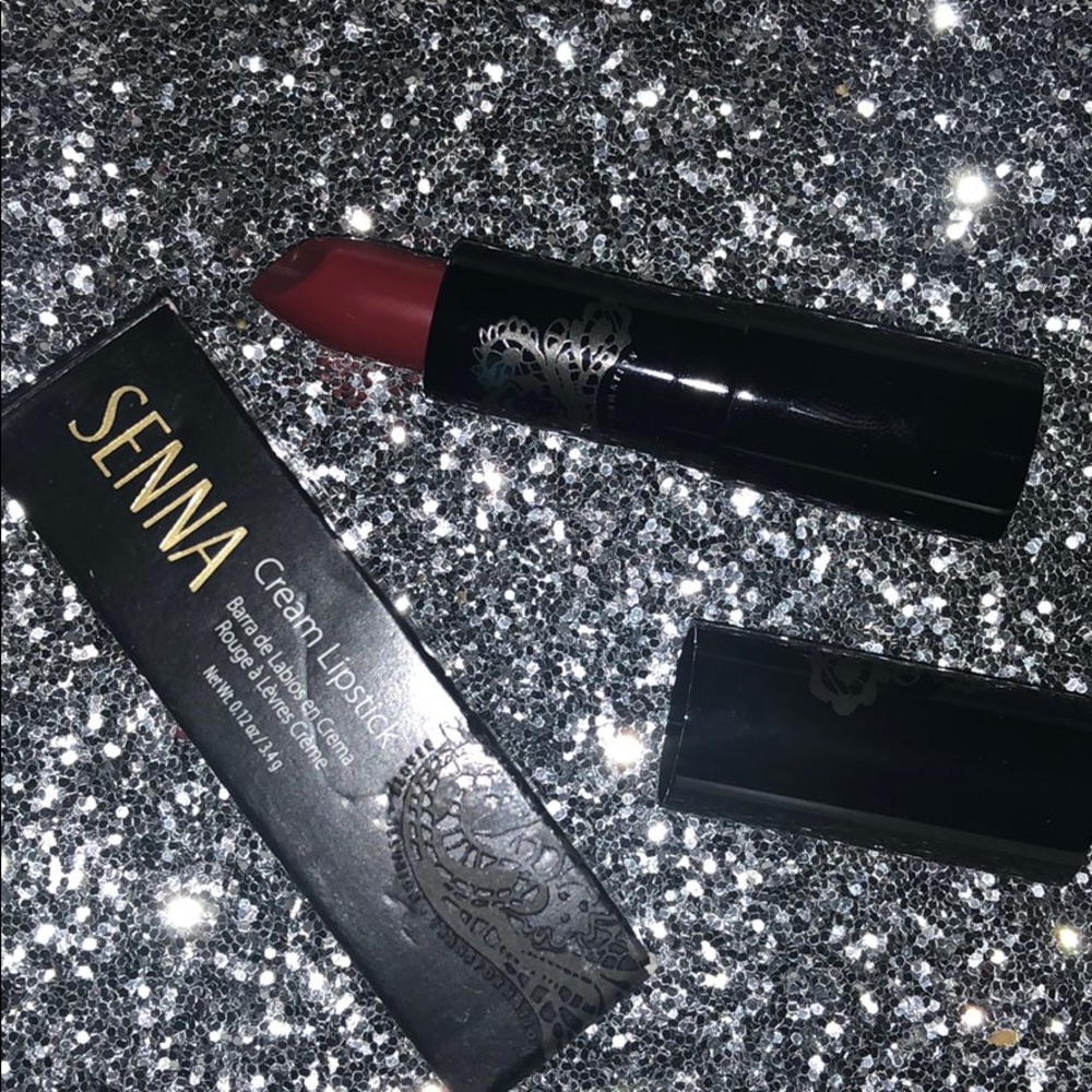 Senna Cosmetics Valentina Lipstick